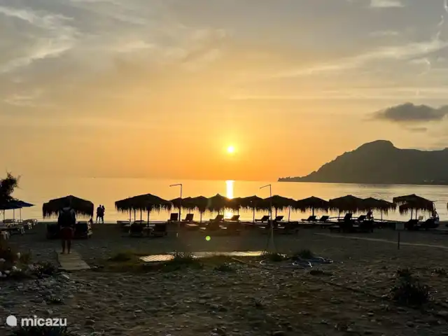 vista al puerto deportivo en Grecia, Creta, Plakias - apartamento Puesta del sol