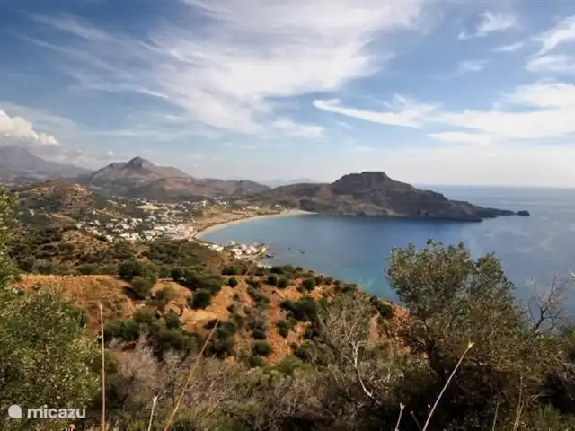 vista al puerto deportivo en Grecia, Creta, Plakias - apartamento Plakias en verano.