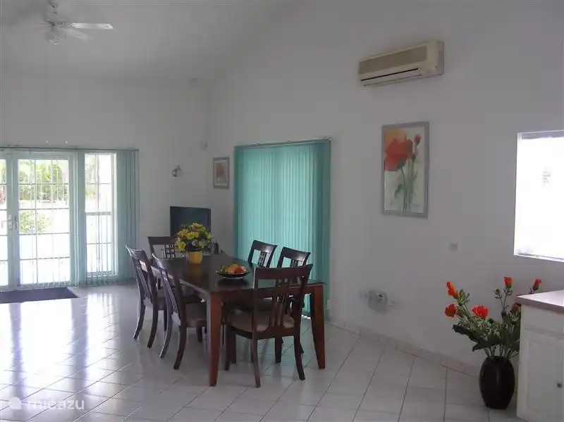 Das Wohnzimmer ist klimatisiert.