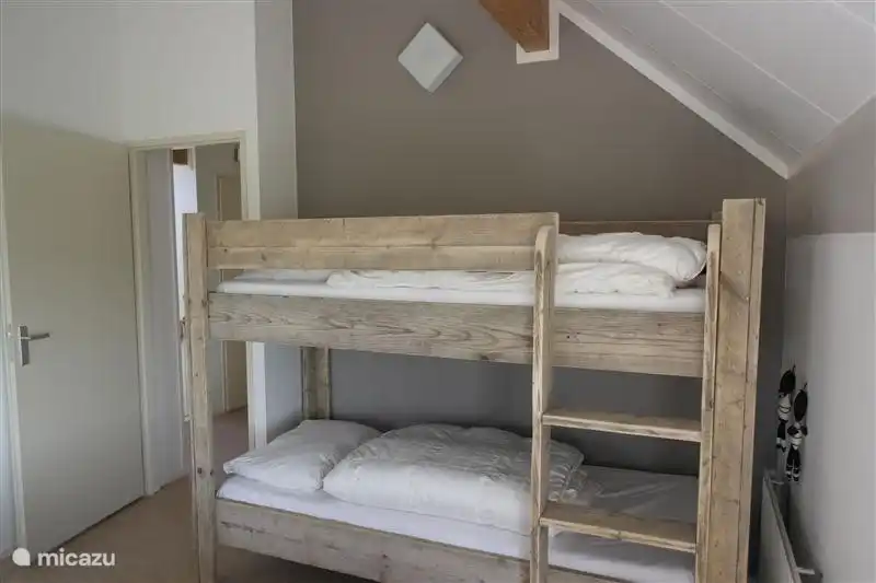 Grand lit superposé