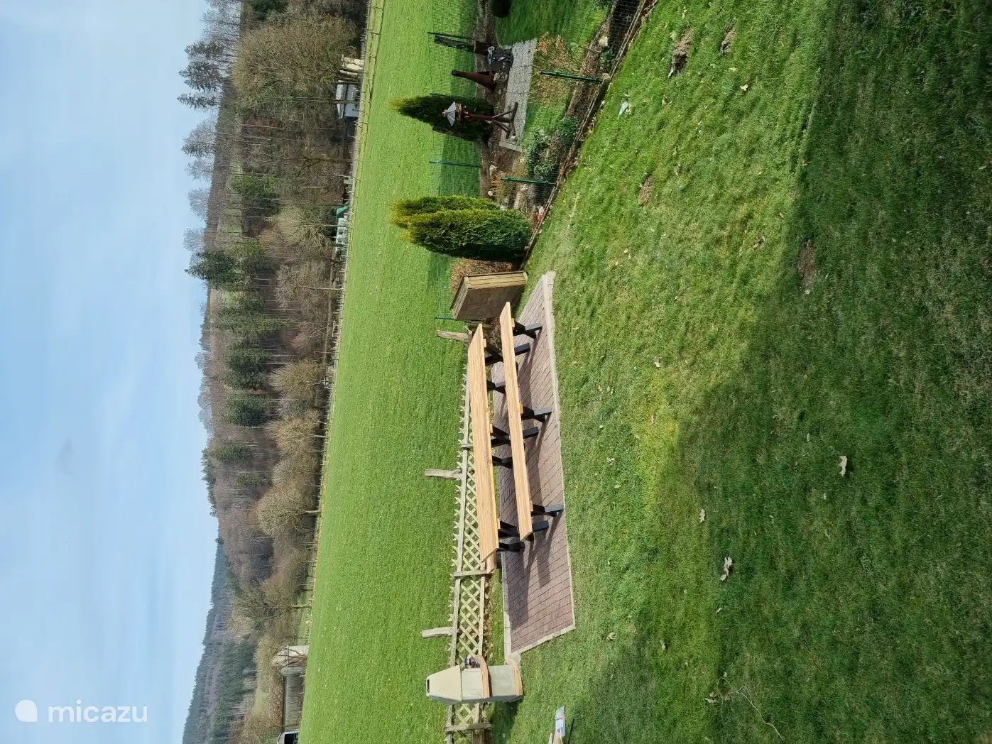 mesa de jardin grande