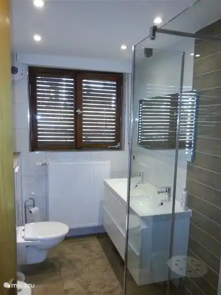 ba&#241;o nuevo abajo