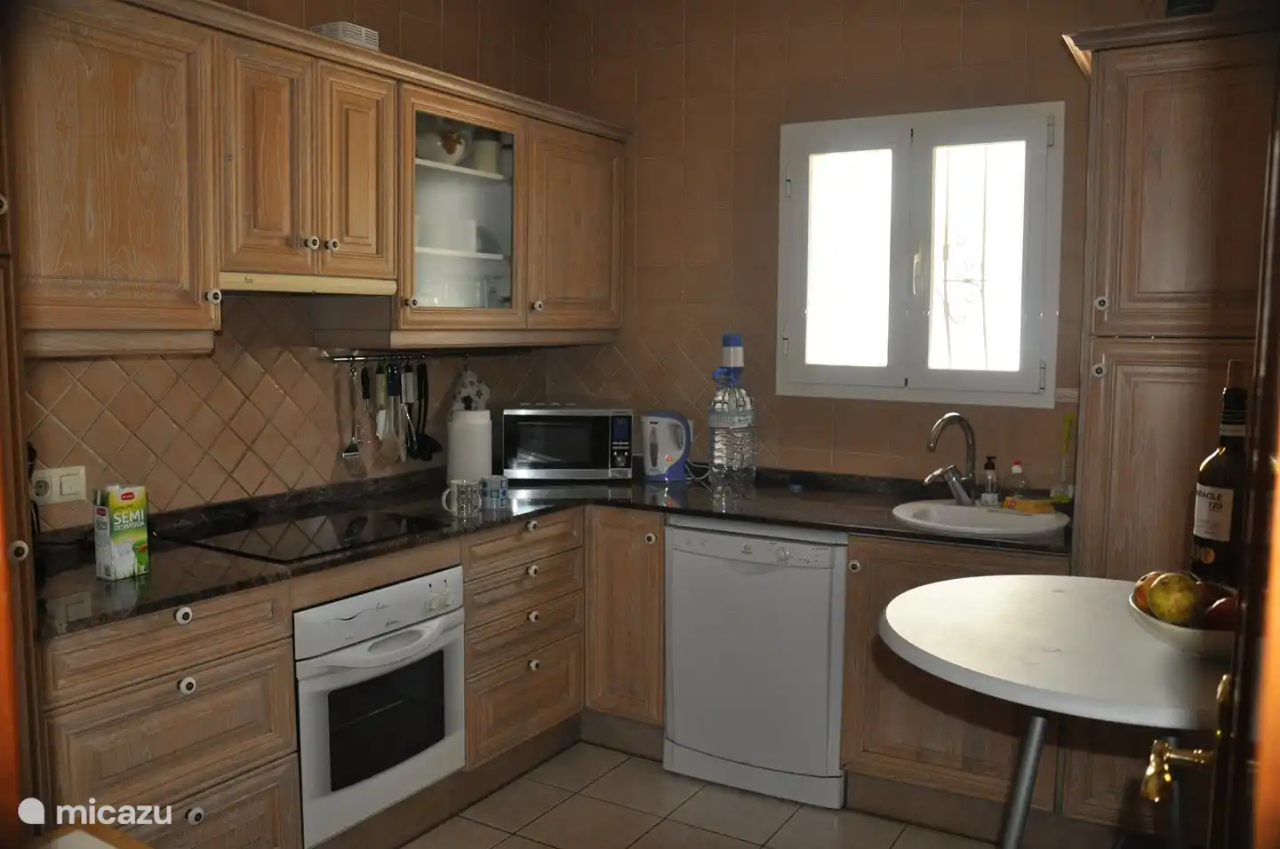 Goed uitgeruste keuken 