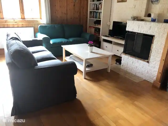 Le coin salon cosy avec cheminée