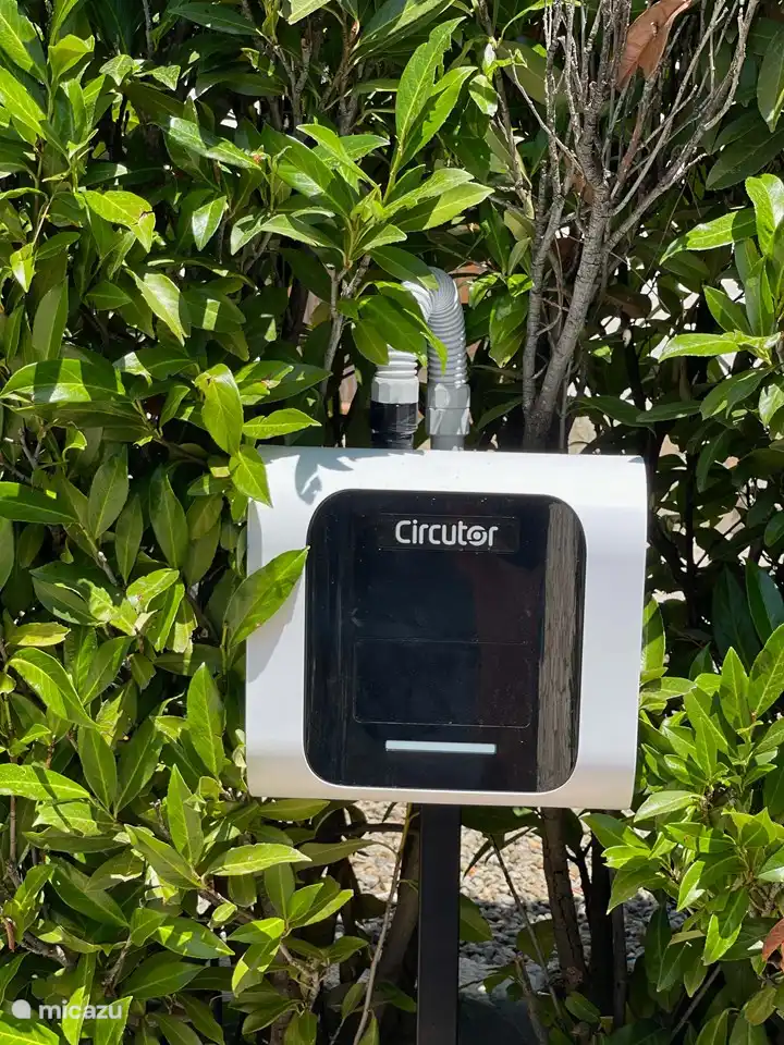 Electric car charging station