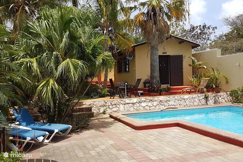 Vacation rental Curaçao, Curacao-Middle, Willemstad Apartment Apartments with private pool