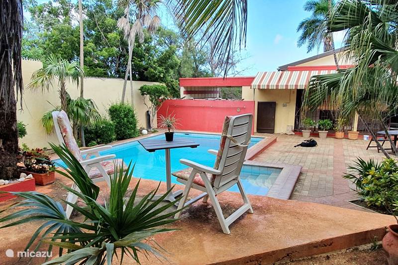 Vakantiehuis Curaçao, Curacao-Midden, Willemstad Appartement Appartement met prive zwembad