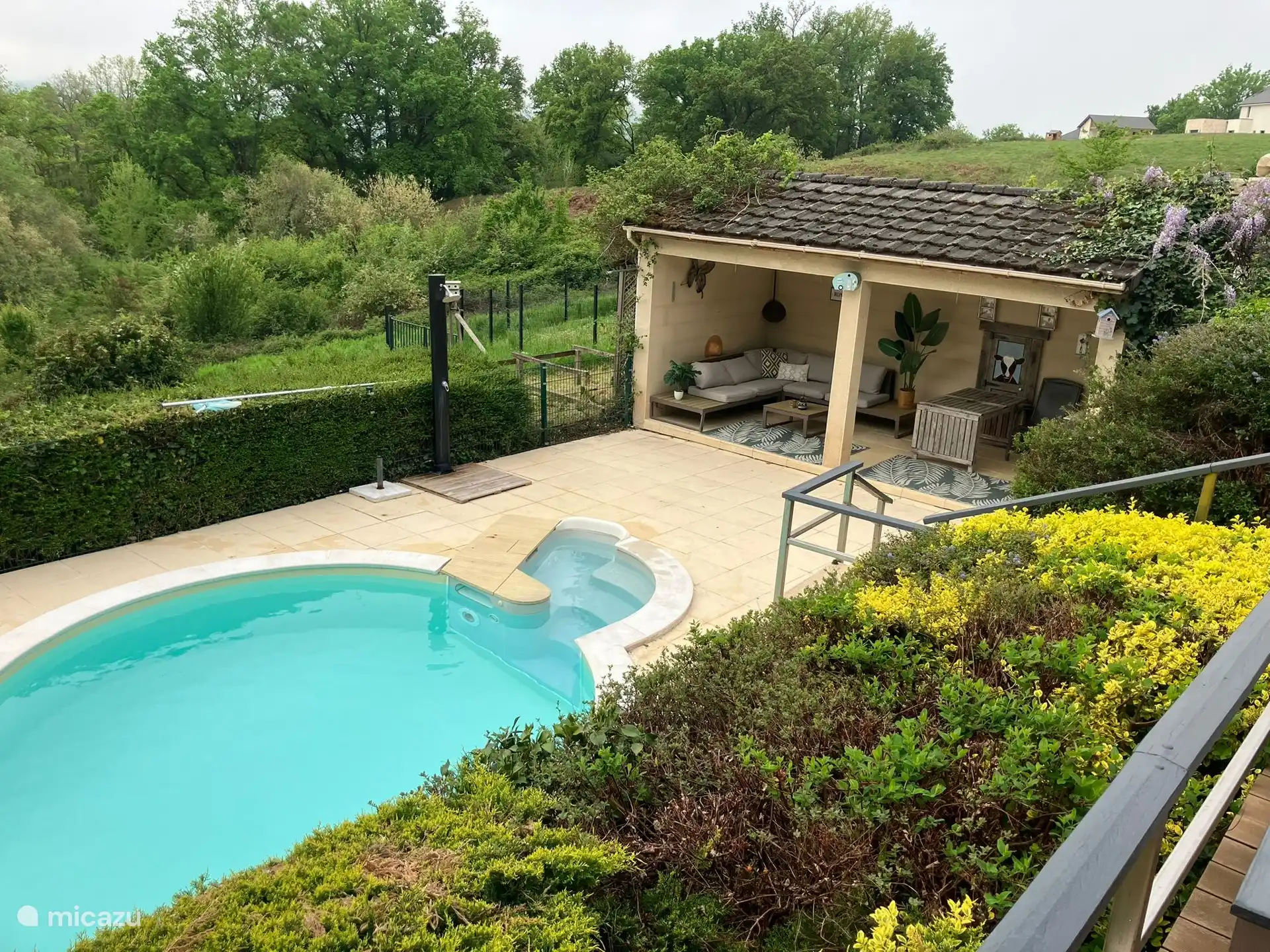 Vista a la cocina exterior