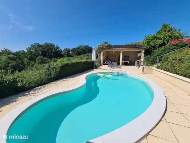 Casa de vacaciones Maraval en Francia, Dordoña, Cublac - casa vacacional La piscina