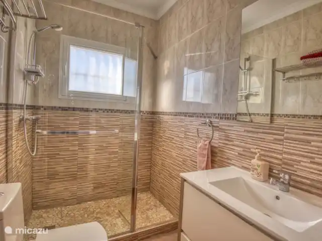 Villa  Casa Hollandia huren in Spanje, Andalusië, Viñuela - villa Badkamer met inloopdouche