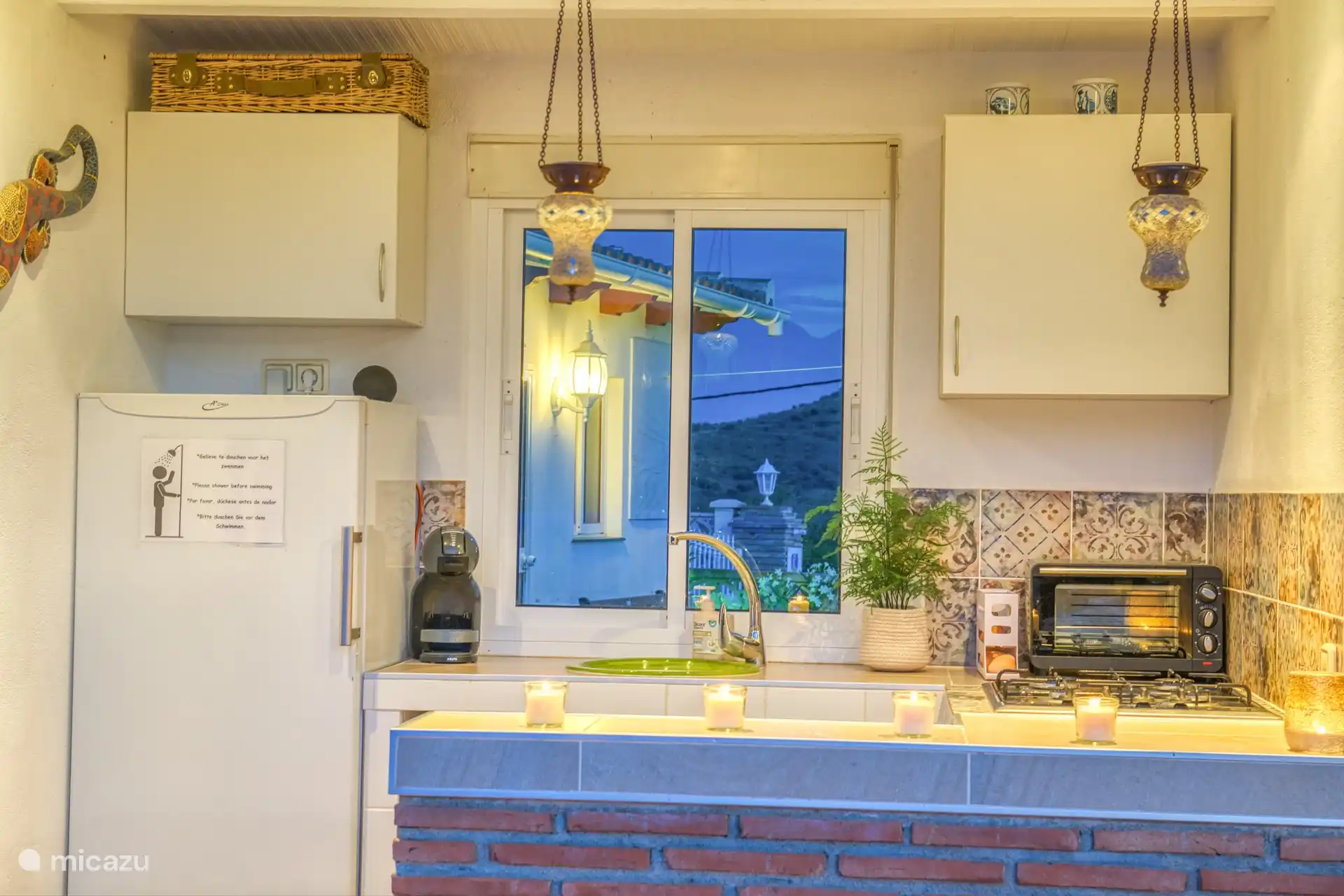 Außenküche am Pool 