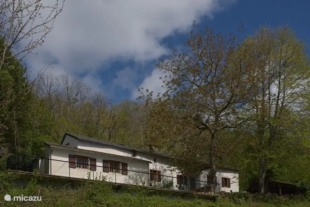 Pradalaux visto desde el valle