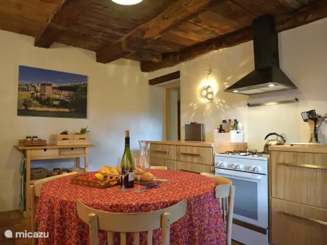 Pradalaux, Cévennes | France, Aveyron, Saint-Jean-du-Bruel - maison de vacances La cuisine a été entièrement rénovée au printemps 2017.