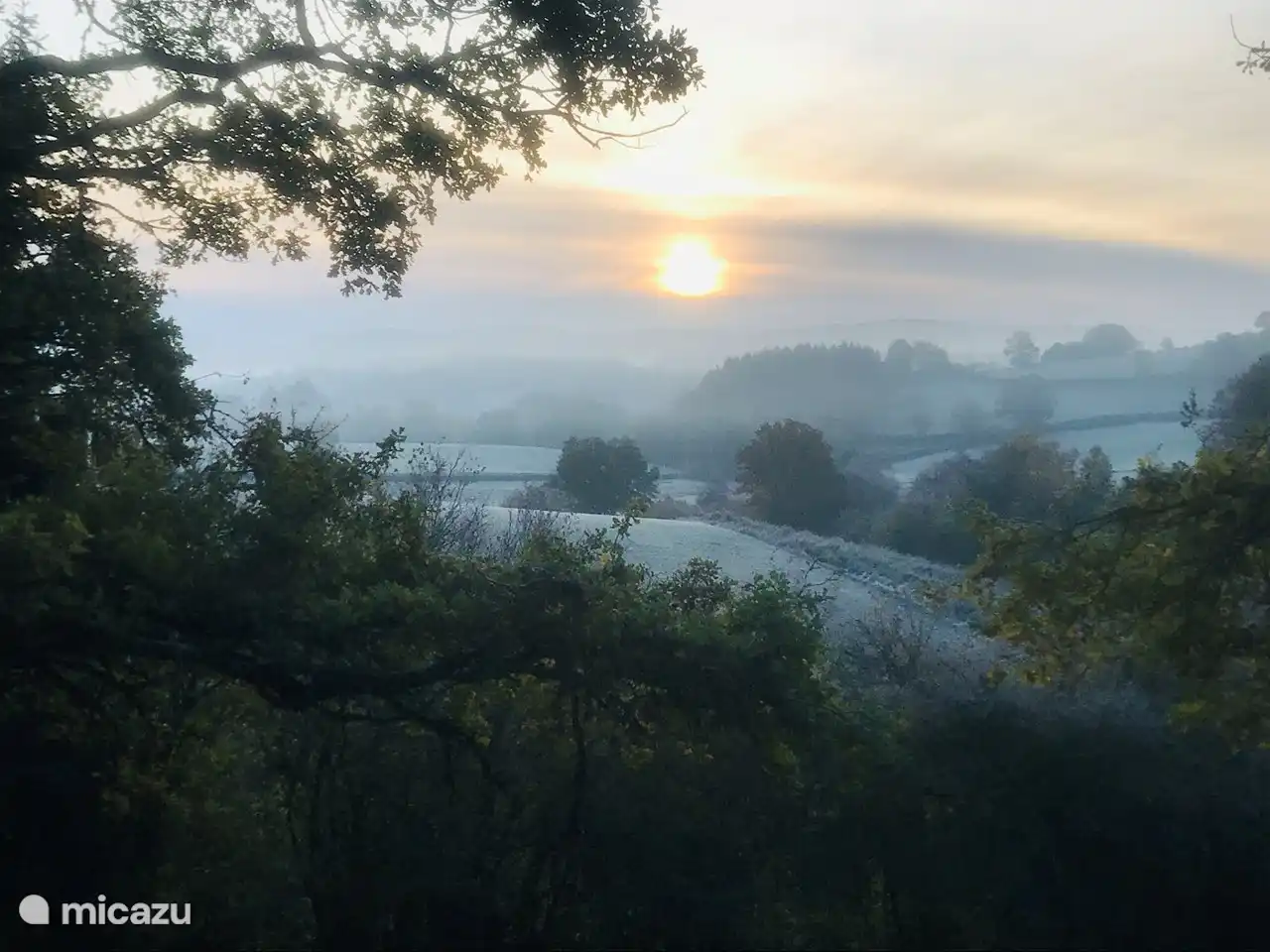 Amanecer desde la terraza.