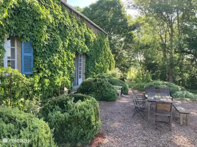 La Maison Blin | France, Nièvre, Brassy - maison de vacances Terrasse.