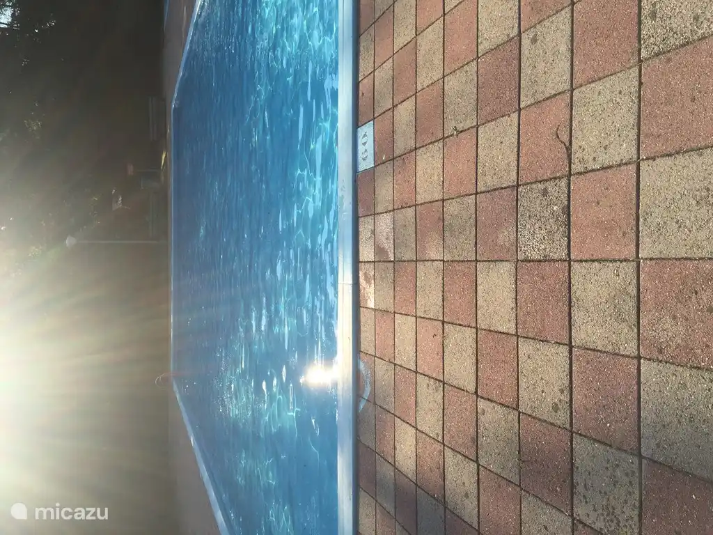 Freibad in der Hauptsaison von Christi Himmelfahrt bis September