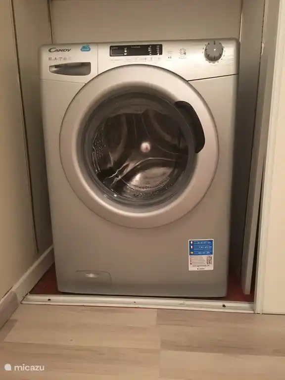 2018: Neue Waschmaschine installiert. Immer frische Sachen zur Hand.