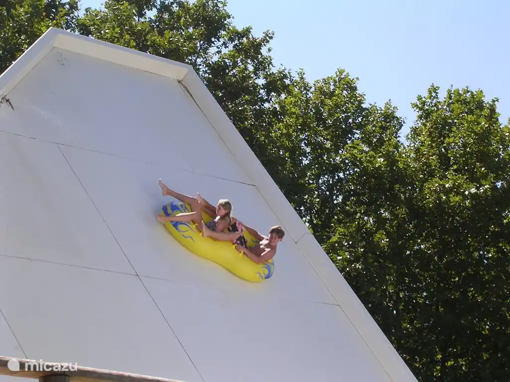 Aqualand in Saint Cyprien. Härter, schneller und höher für die Jugend.