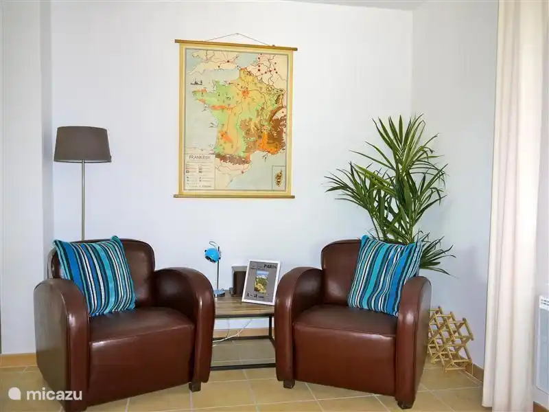 Lovely sitting area with two luxury leather armchairs