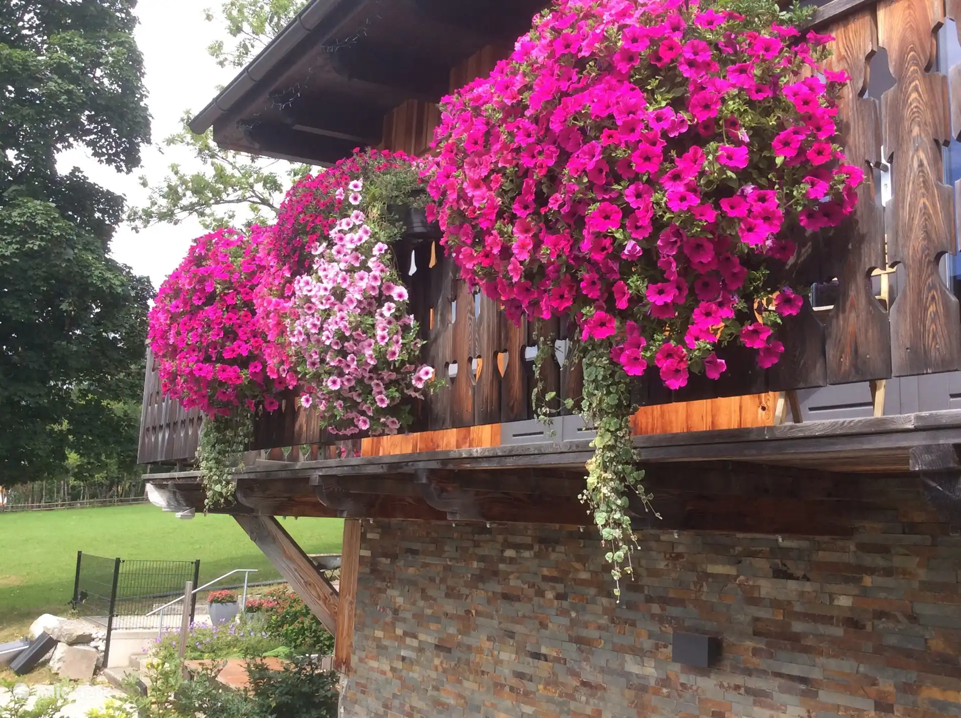 Y por supuesto las jardineras no faltan en verano:)