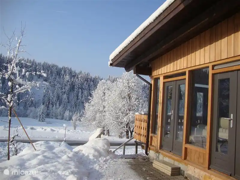 Vista desde la terraza al frente.