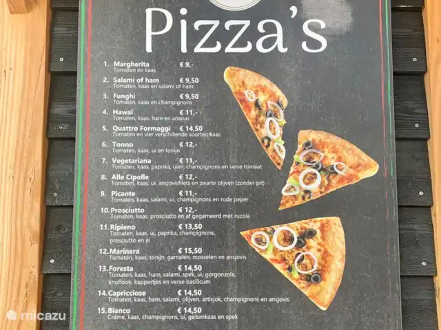 Sunny Chalet Beekbergen Veluwe huren in Nederland, Gelderland, Beekbergen - chalet In het hoogseizoen en de vakantie weken is het pizzahutje geopend voor afhaal van de heerlijkste pizza's