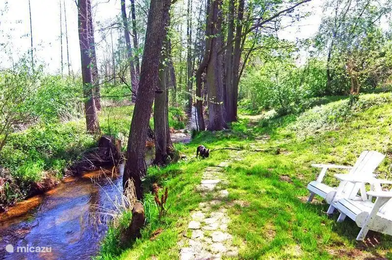 Our country Woerdt bordered by a stream, where it is nice and quiet place to be.