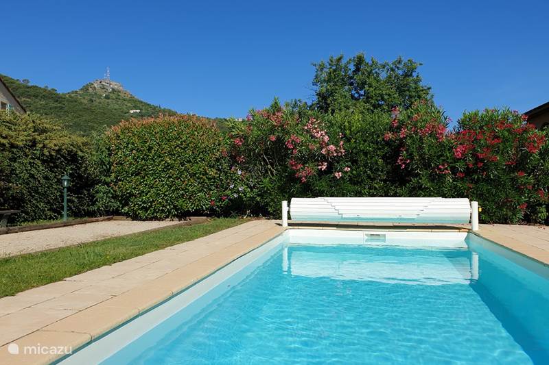 Vacation rental France, Ardèche, Vallon-Pont-d'Arc Villa Villa Aux Lions