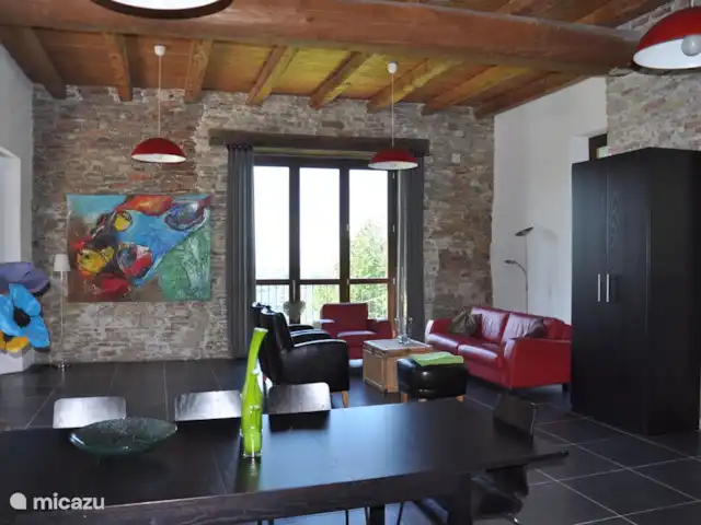 Location de Vacances Italie, Piémont, Castellino Tanaro, appartement - Casa Ochetto 2-8 personnes Séjour Piantorre (rez-de-chaussée), avec coin salon, coin repas et cuisine ouverte.