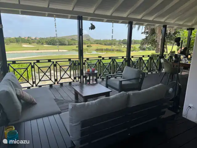 Lo mejorBlueBayView Villa 11 en Curazao, Curazao Centro, Blue Bay - villa Vista del campo de golf desde la terraza