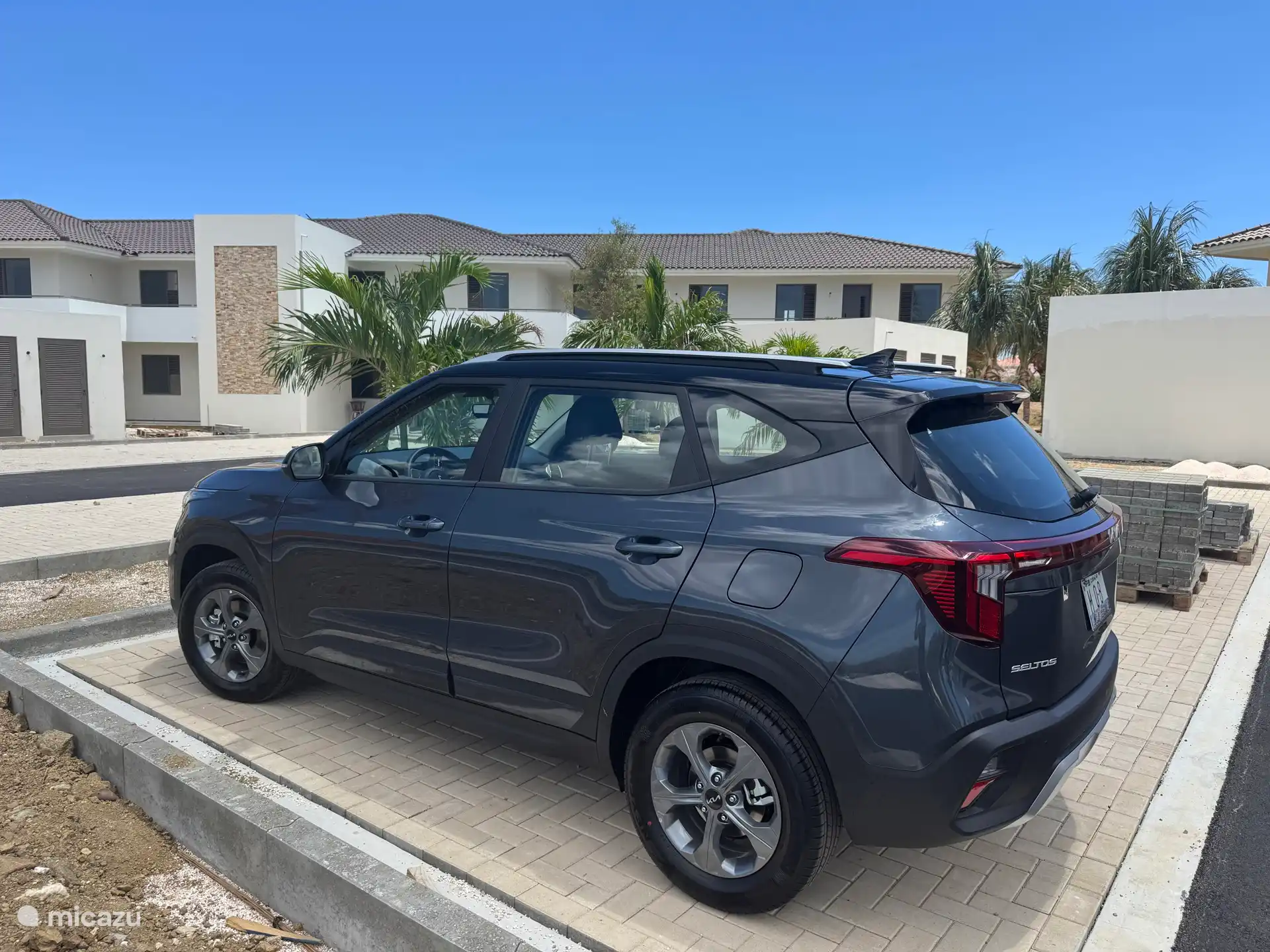 KIA Seltos SUV 5 personas año/modelo 2025: