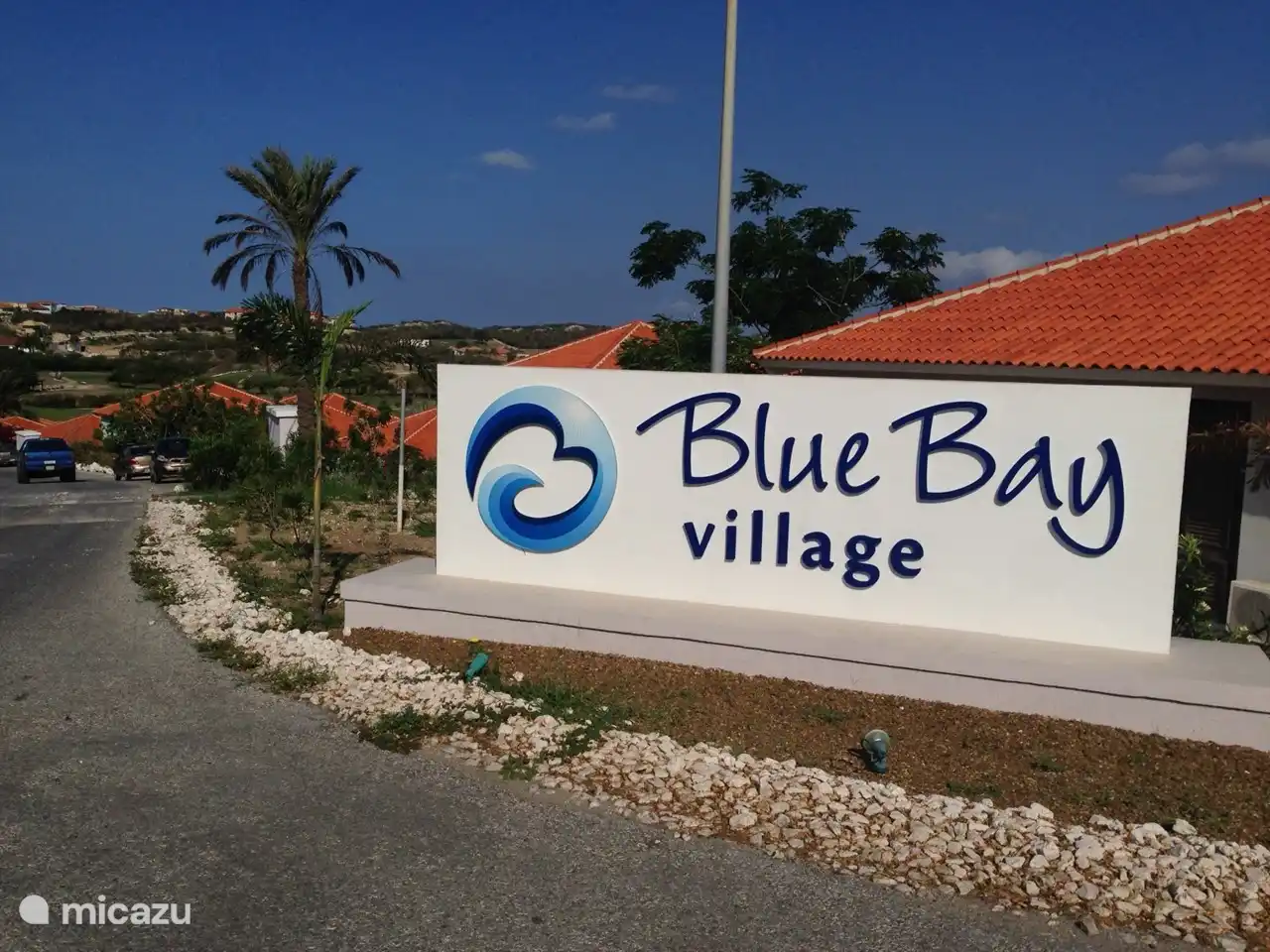 Lo mejor de la isla. Situado en el centro, seguro, sin aviones sobrevolando y todo relativamente cerca: Willemstad, Hato, pero también Sheta Boka y Westpunt. Y por supuesto el supermercado Centrum.