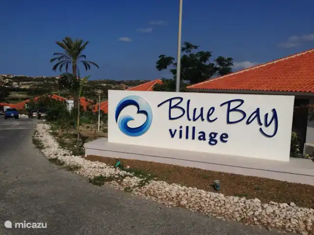 Lo mejorBlueBayView Villa 11 en Curazao, Curazao Centro, Blue Bay - villa Lo mejor de la isla. Situado en el centro, seguro, sin aviones sobrevolando y todo relativamente cerca: Willemstad, Hato, pero también Sheta Boka y Westpunt. Y por supuesto el supermercado Centrum.