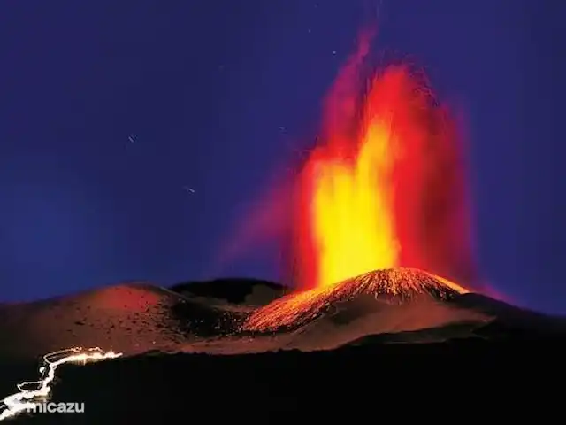 Casa Bedda Acitrezza huren in Italië, Sicilië, Acitrezza - appartement Met lava-uitbarstingen, wie weet als u er bent...spectaculair! Laatste uitbarsting december 2023.