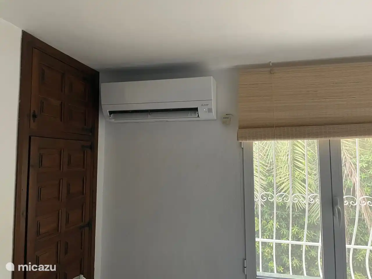 Alle drei Schlafzimmer sind mit Klimaanlagen ausgestattet