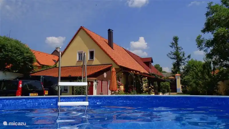 bei der Heilige Kuh in Tschechien, Pilsen, Stankov - Bauernhof