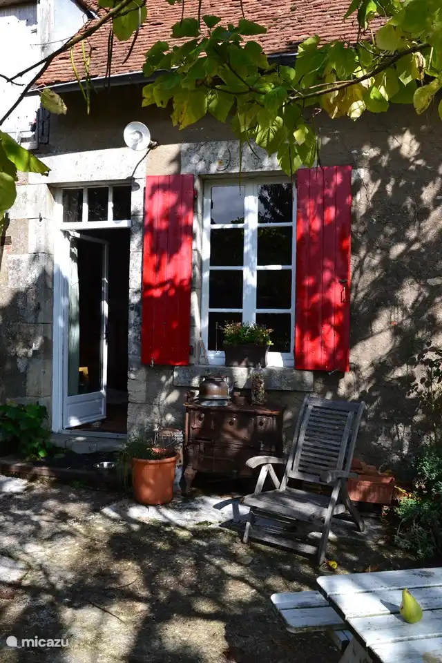 Main entrance of the holiday home. The frames have now been painted anthracite.