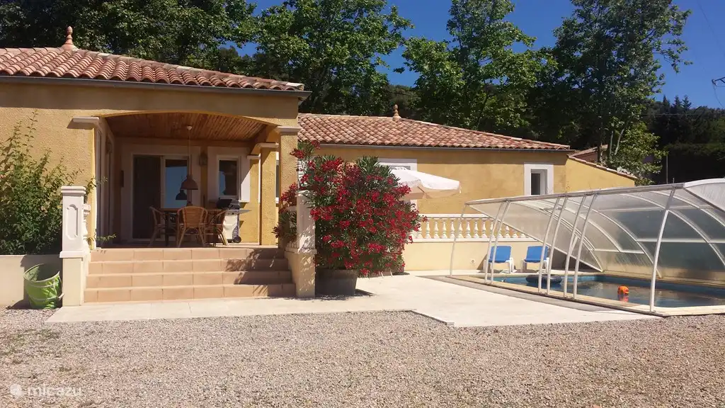 bungalow in Hérault, France – Le Petit Paradis