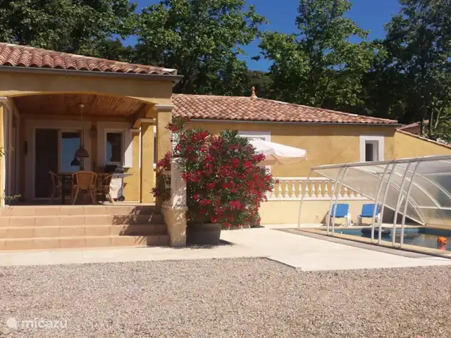 Le Petit Paradis | France, Hérault, Faugères - bungalow Le Petit Paradis | France, Hérault, Faugères - bungalow