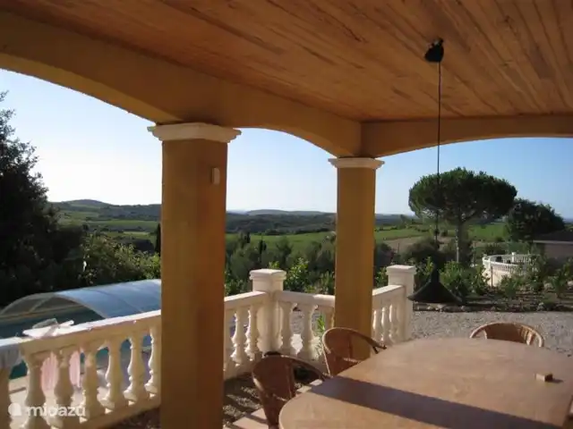 Le Petit Paradis | France, Hérault, Faugères - bungalow Quel bel endroit !