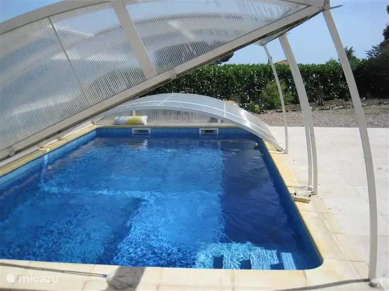 Here I want you to lie all day!