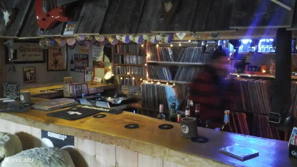 Propre café après-ski pour nos clients. Barre de spas !