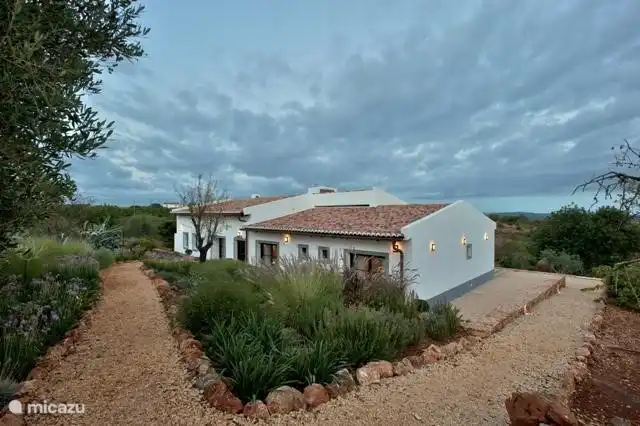 Vue de la villa à l'arrivée.