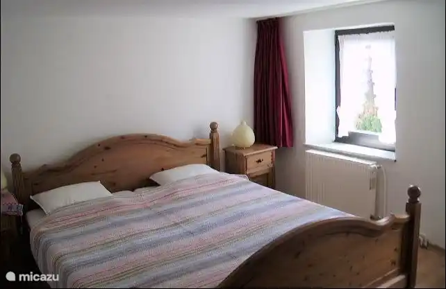 Schlafzimmer 1