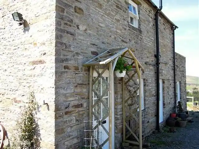 vakantiehuis huren in Groot-Brittannië, Cumbria, Nenthead – Cotterill Barn en 's zomers bloeit de kamperfoelie