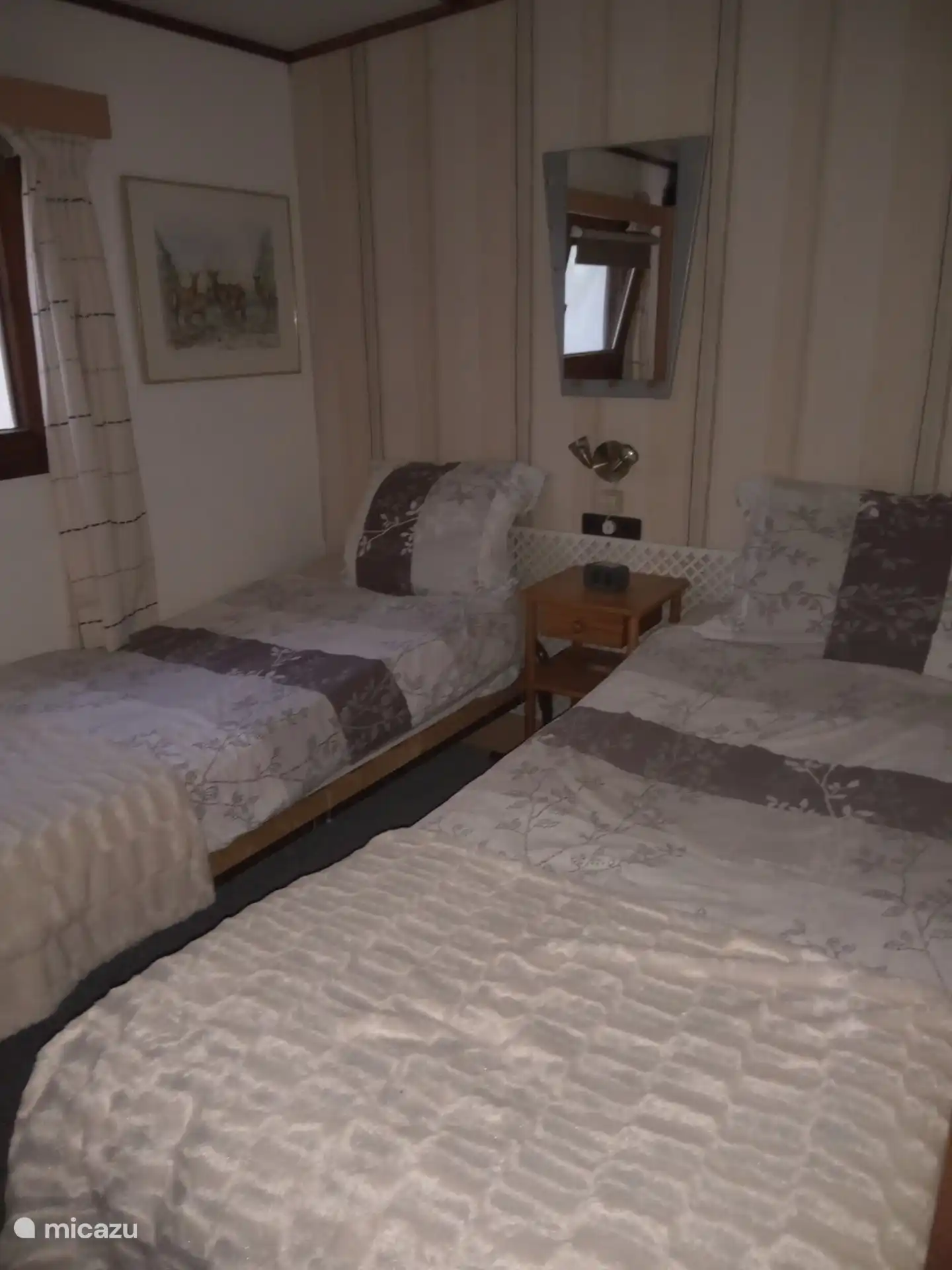 Komfortables und verschiebbares Wyandotte I. Schlafzimmer mit zwei guten, verschiebbaren Betten. Zusätzliche Decken stehen für jede Kälte und ein guter Ventilator für den Fall der Hitze zur Verfügung.