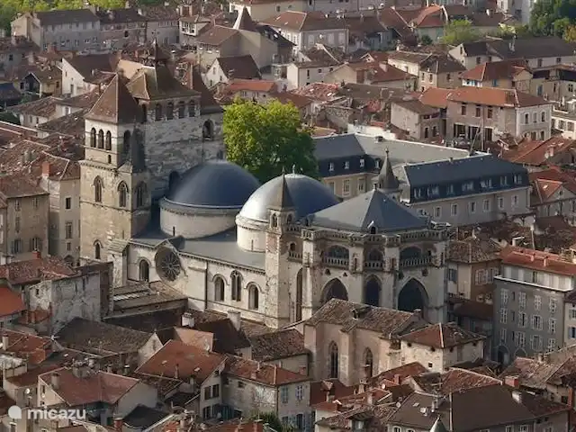 Le Repo en Francia, Dordoña, Cazals  - villa La hermosa ciudad de Cahors, ubicada en el Lot, definitivamente merece una visita.
