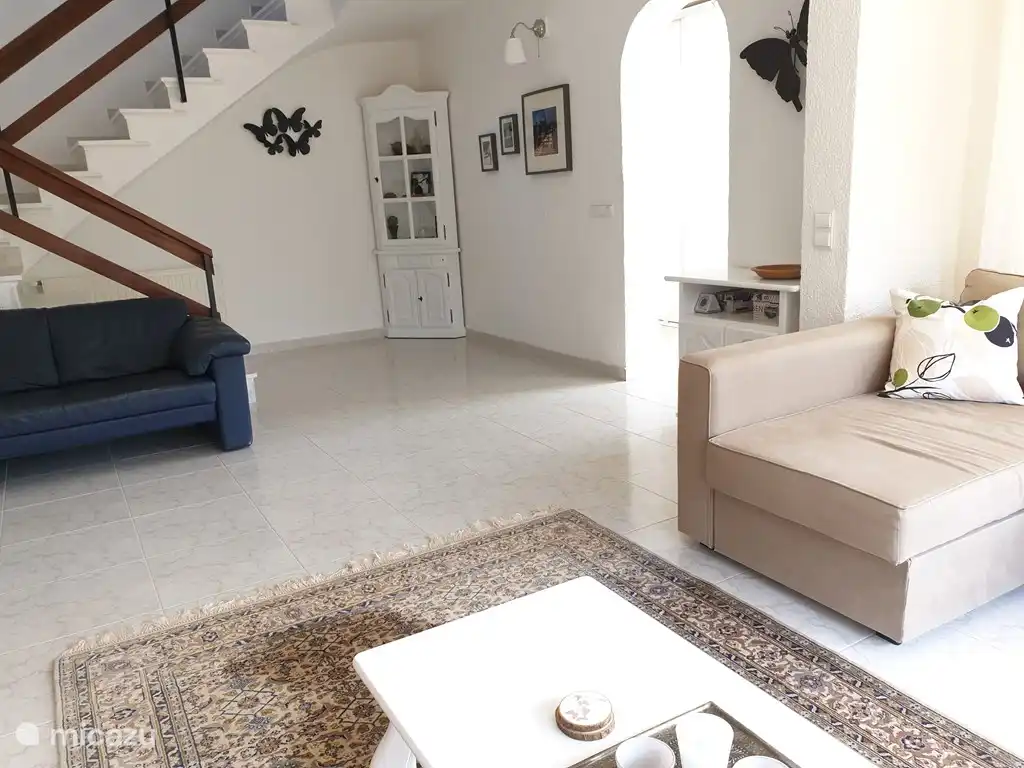 Acogedora sala de estar espaciosa