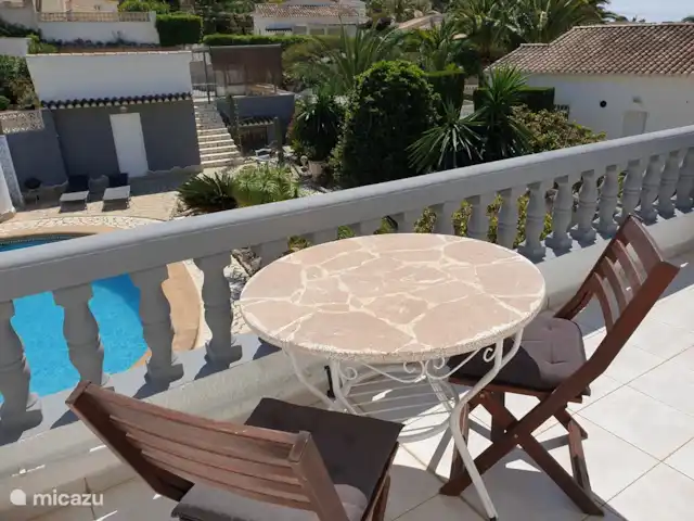 El viaje de la MARIPOSA, San Jaime huren in Spanje, Costa Blanca, Moraira - villa Balkonzitje