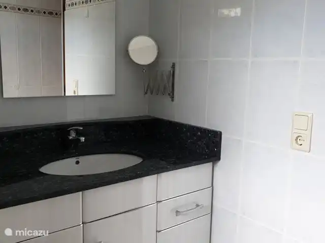 El viaje de la MARIPOSA, San Jaime huren in Spanje, Costa Blanca, Moraira - villa Badkamer bovenverdieping bij master bedroom